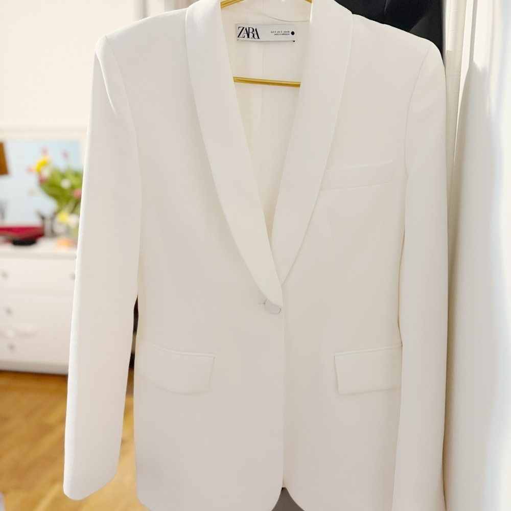 Zara suite and short set
